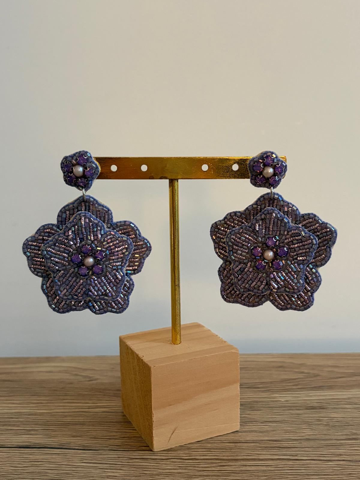 Cassiopeia embroidered earrings