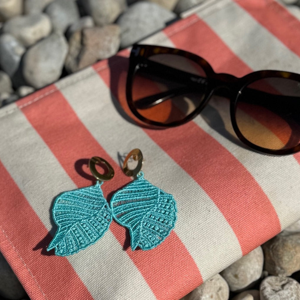 Boucles d'oreilles brodées personnalisées
