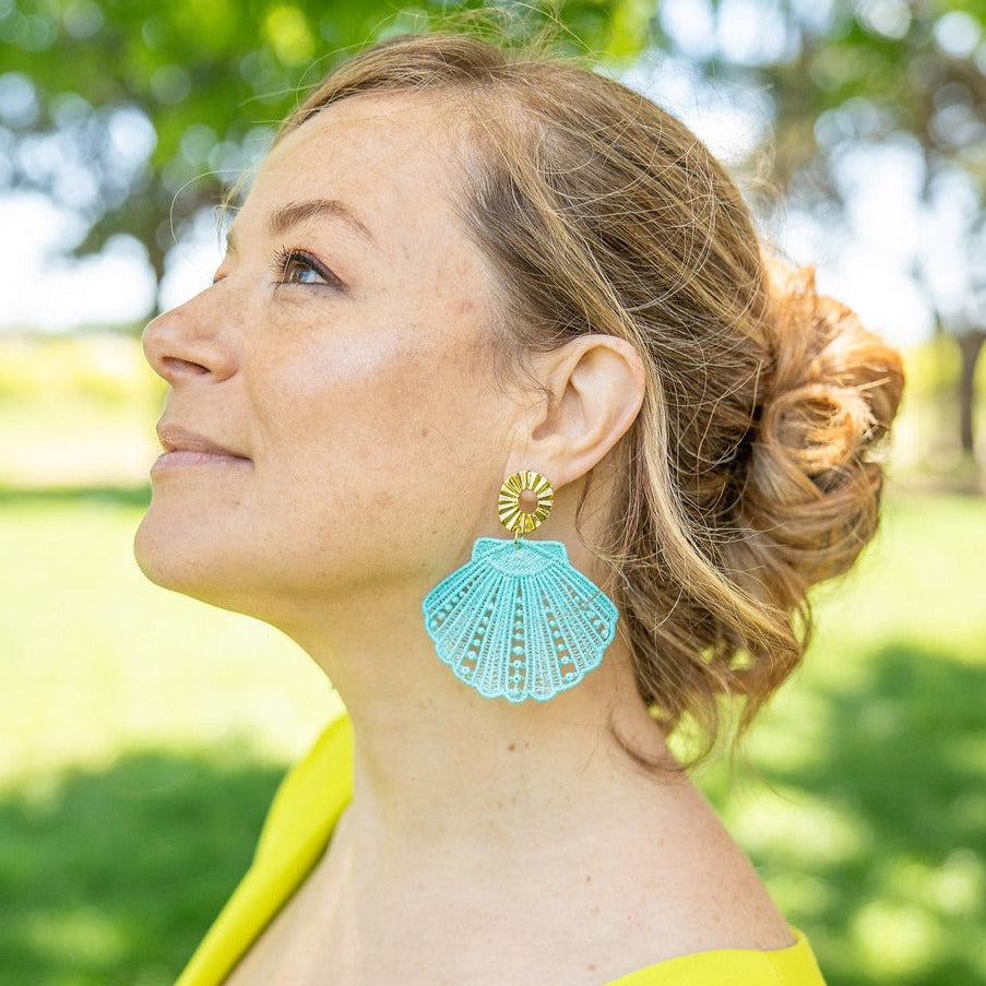 Boucles d'oreilles brodées personnalisées