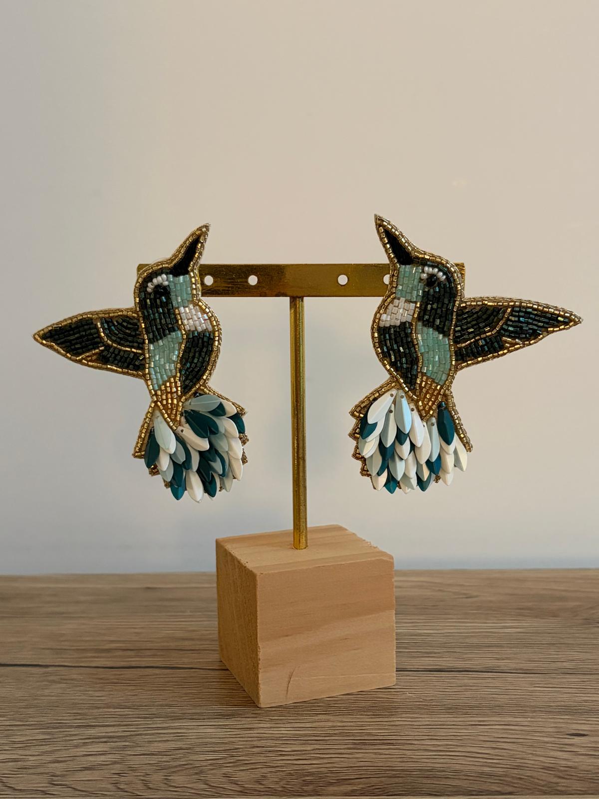 Boucles d'oreilles brodées perlées Strelitzia