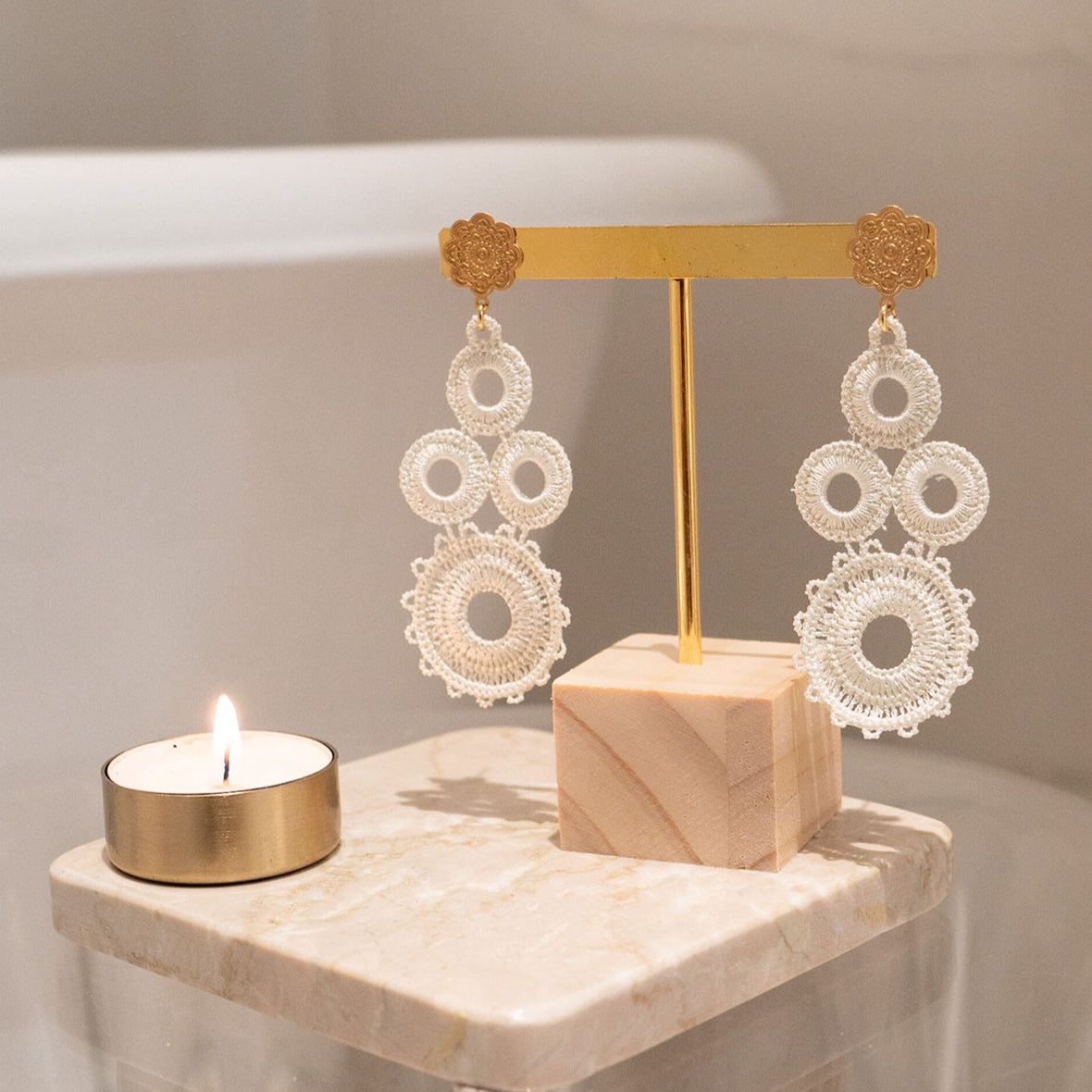 Boucles d'oreilles brodées personnalisées