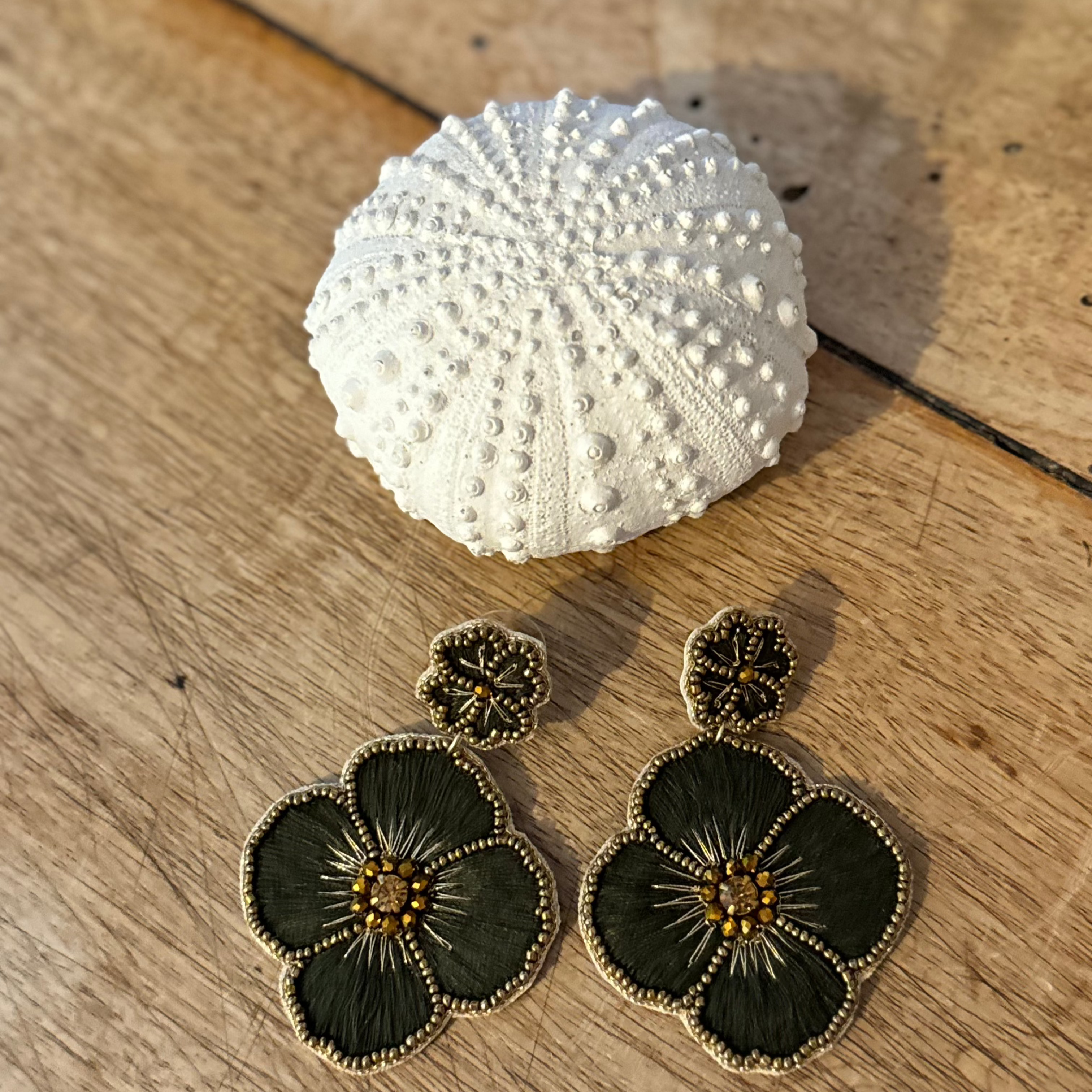 Cassiopeia embroidered earrings
